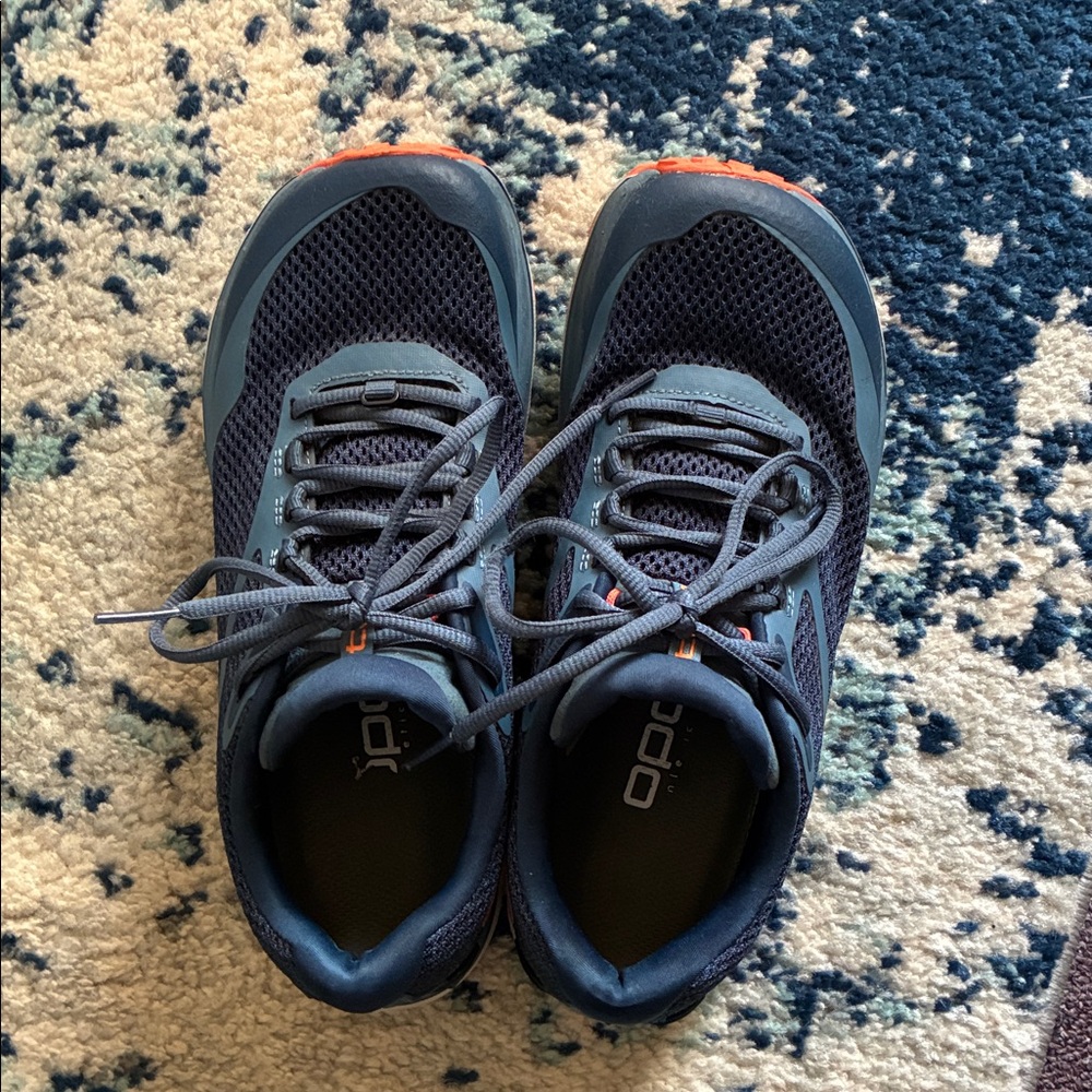 Topo shoes
